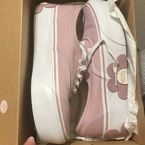 Lilac stackform vans